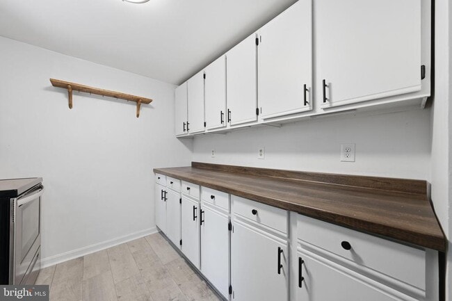 Photo - 371 Oak Hill Rd