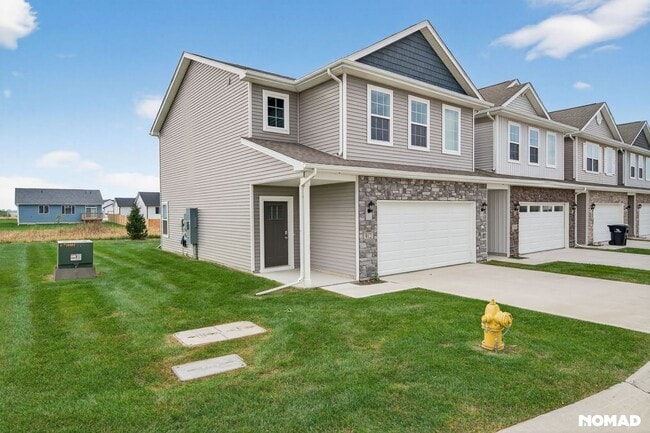 Photo - 912 Maywood Ln