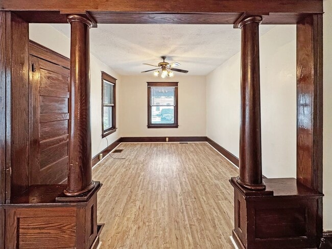 Photo - 323-325 Percy St Unit 325