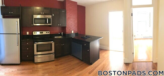 Photo - 161 Endicott St Unit 2F