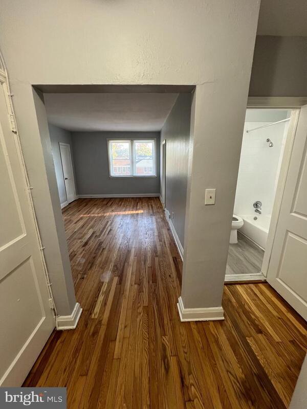 Photo - 110X Gleneagle Rd