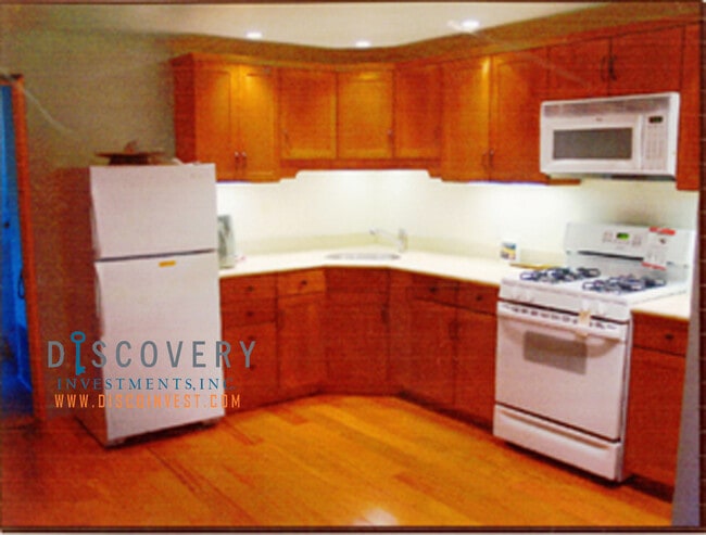 Building Photo - 40 Avon Rd Unit In-Law