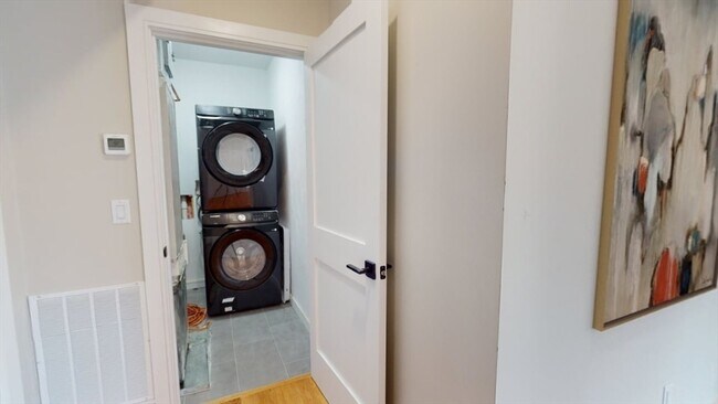 Photo - 81 Chestnut Hill Ave Unit 1r