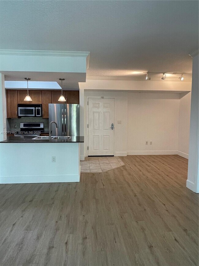 Photo - 2000 N Bayshore Dr Unit 205