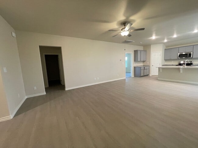 1312 Bajada St