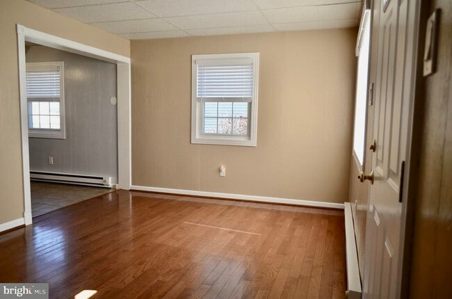 Photo - 415 Aspen St