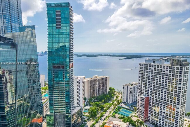 Photo - 1451 Brickell Ave Unidad 2506