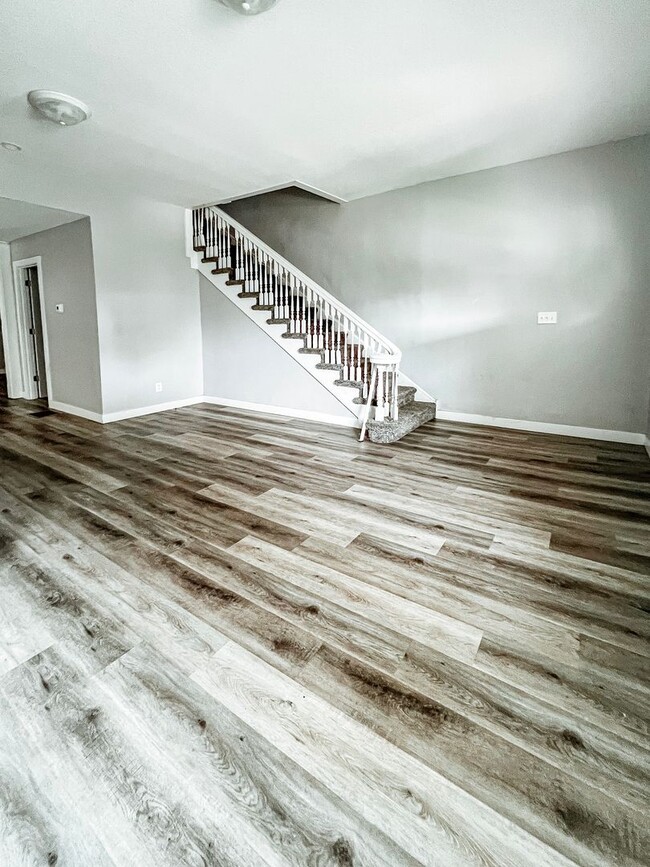 Photo - 606-608 S 5th ST Unit 606 S 5th ST