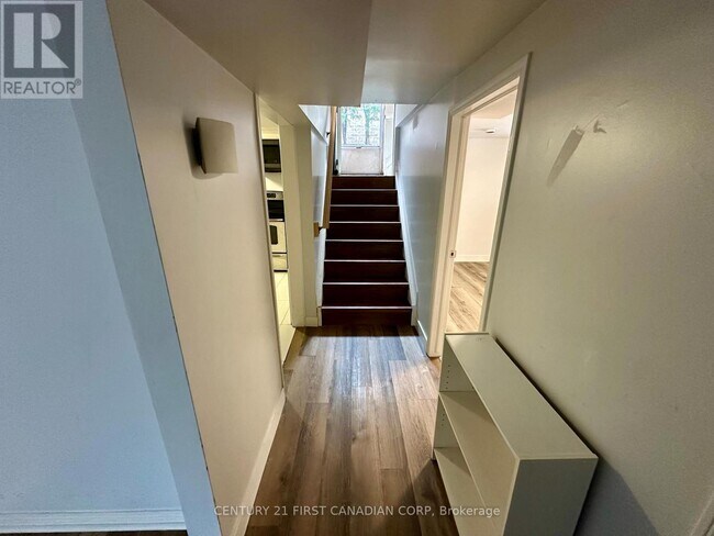 Photo - 139 Britannia Ave
