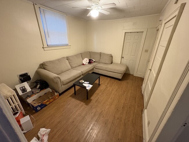 24 Delafield St