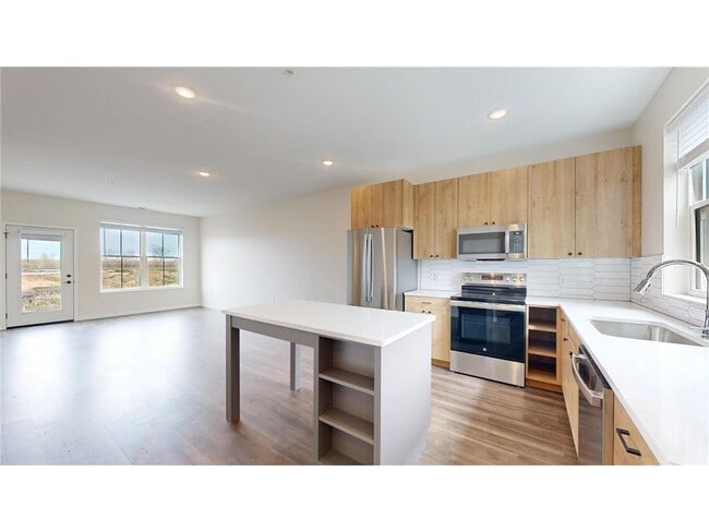 Photo - 1411 190th Ave NE