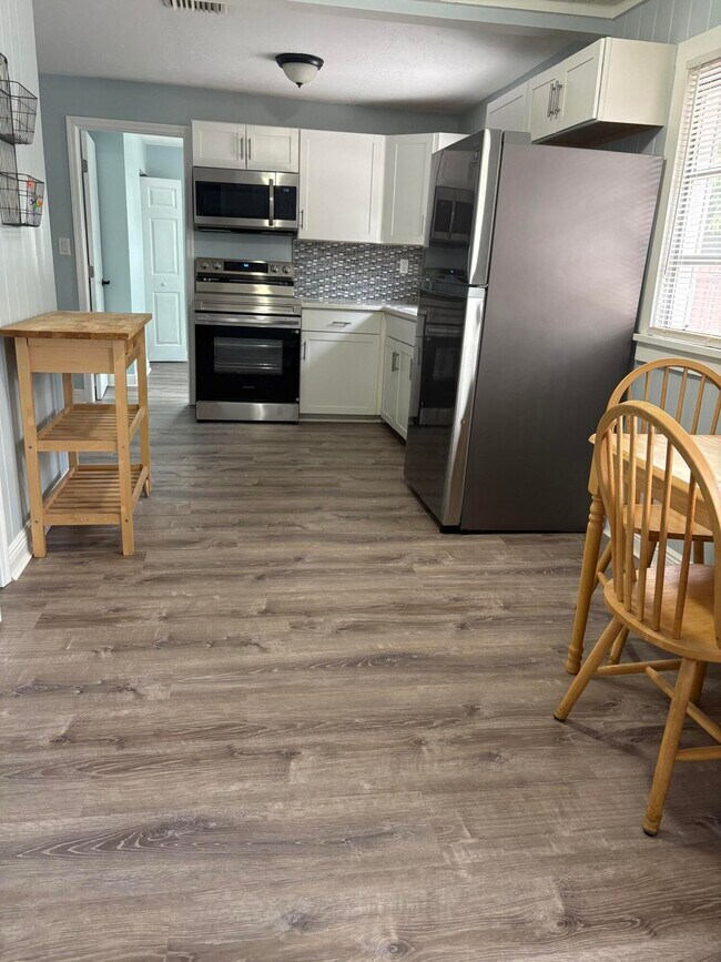 Photo - 527 S L St