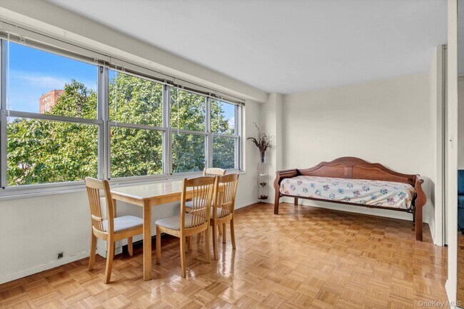 Photo - 555 Kappock St Unit 6M