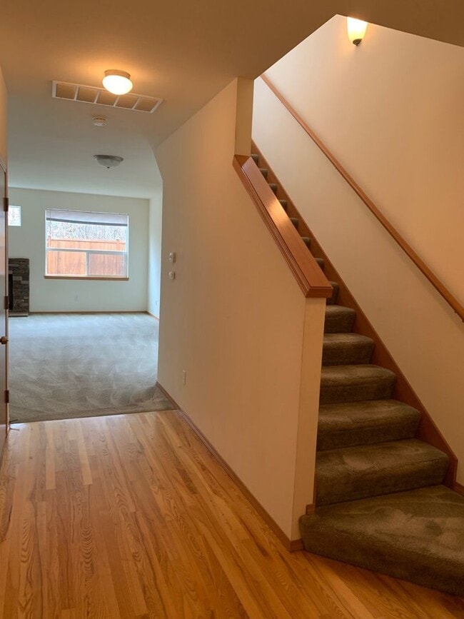 Photo - Beautiful 3-bd, 2.5-bath house The Ridge in Kent.