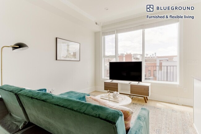 Photo - 1902 R St NW Unit SI FL4-ID738