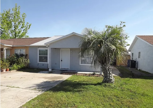 Building Photo - 2712 Oak Hammock Dr Rental