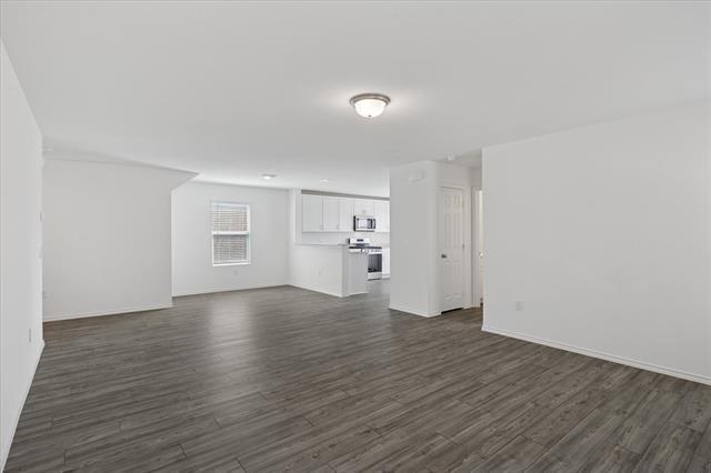 Photo - 14020 Earlham St