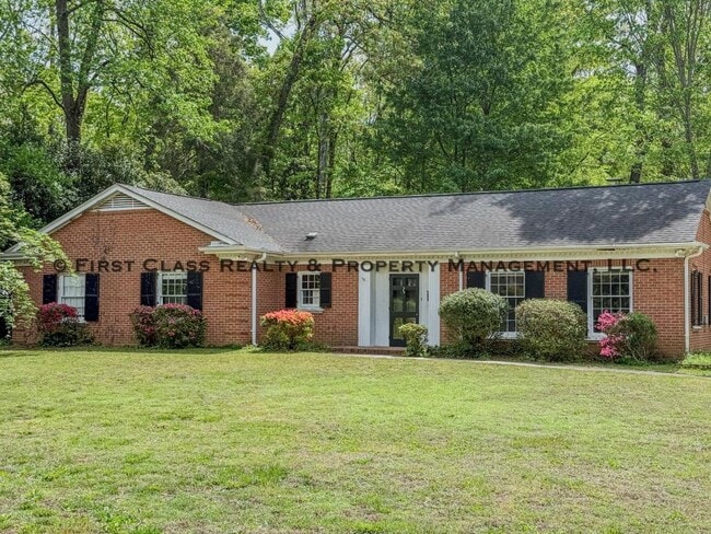 Building Photo - 500 Ashworth Rd