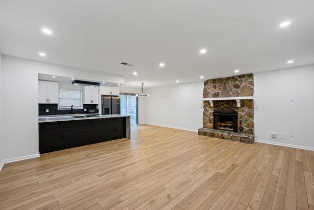 Photo - 1520 Springwood Dr SE House