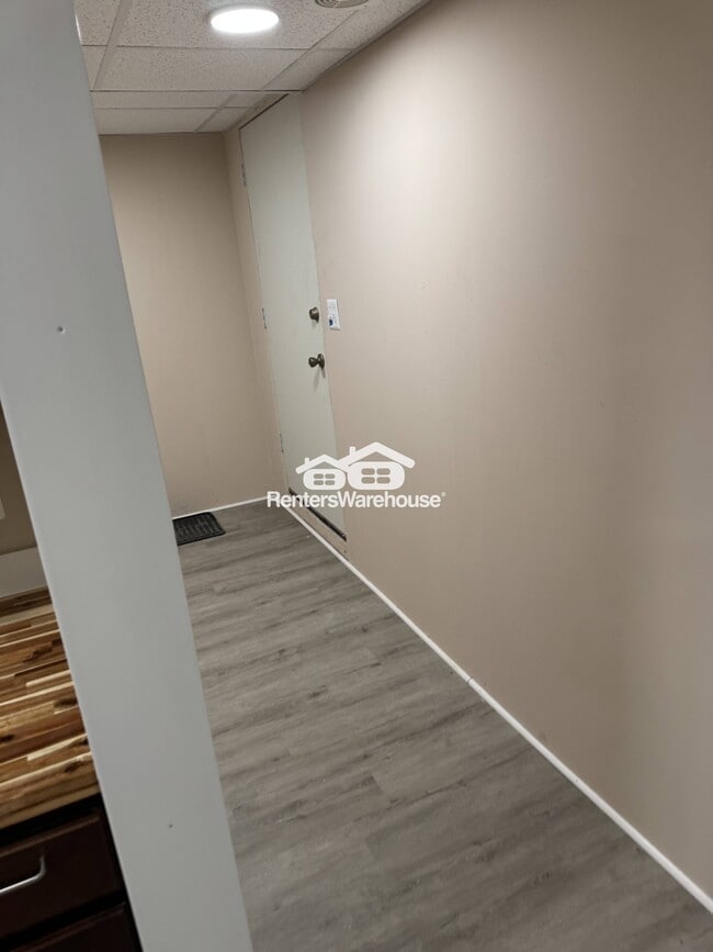 Photo - 7719 Middlegate Ct