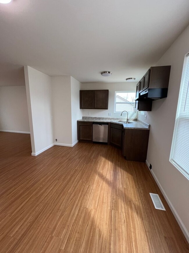 Photo - BRAND-NEW 4-beds/2-baths house near I-44