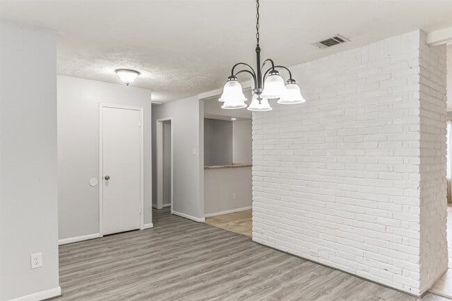 Photo - 21335 Park Mt Dr