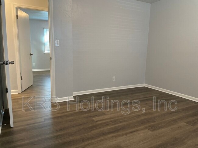 Photo - 421 E Little Creek Rd Unit 3