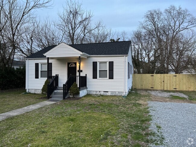 Building Photo - 4820 S Oliver Dr Rental