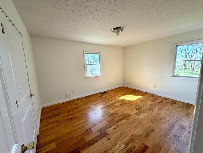 Photo - 115 Beecher St