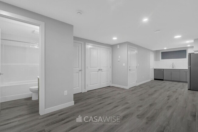 Photo - 9348-9154 154 St Unit Bsmt