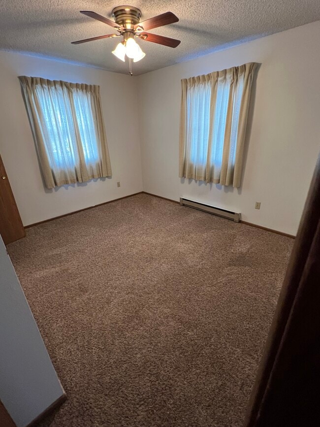 Photo - 600 Overdale Dr Unit B