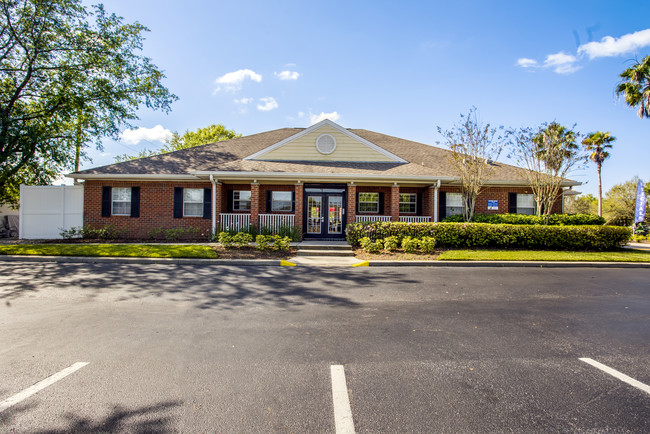 Leasing Office - The Quad Apartments