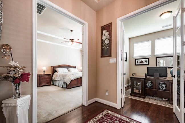 Building Photo - 20050 Mitchell Cove Dr