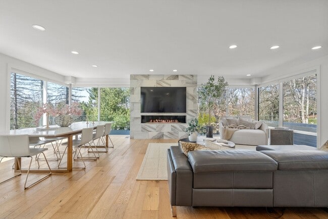 Photo - 30 Whipple Rd