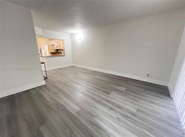 Photo - 9156 NW 40th St Unidad 105-1