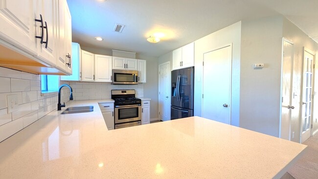 Photo - 1514 N Elaine Way