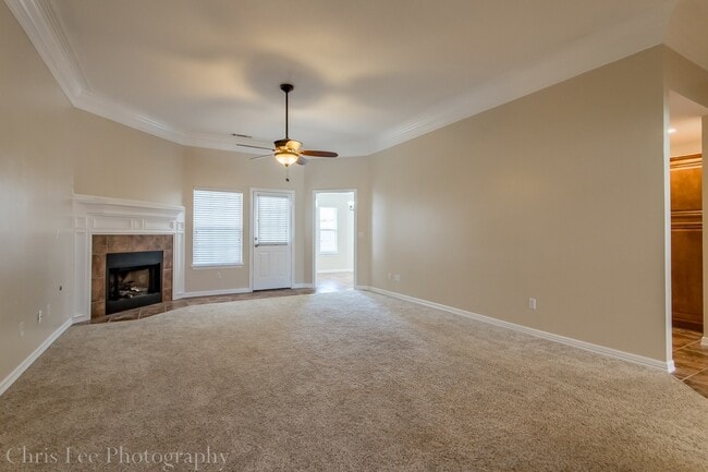 Photo - Large 3 Bedroom Home in Perfect Condition! Great Location!