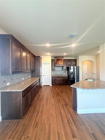 Photo - 10000 White Pine Dr
