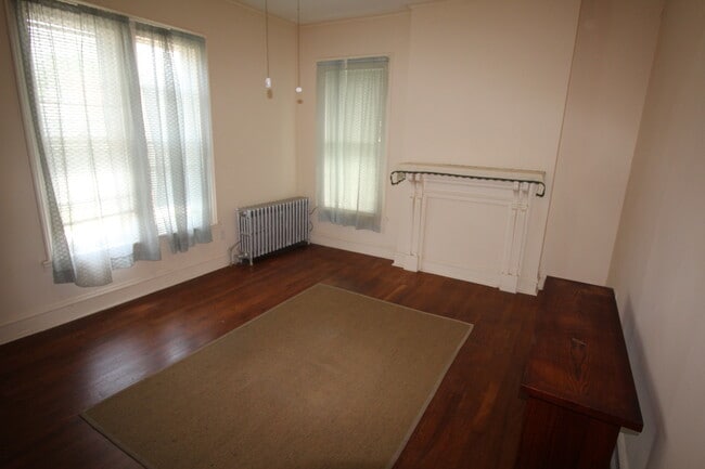 Photo - 31 Allen Pl Unit 2
