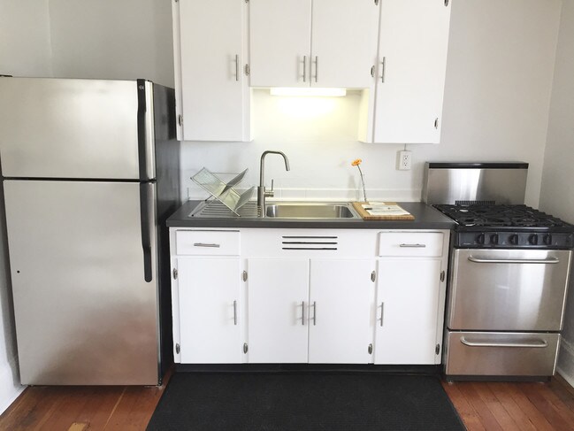 Kitchen - 930 89th Ave W Unit 201