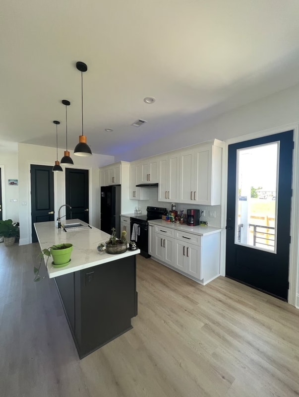 Photo - 8413 Benjamin St