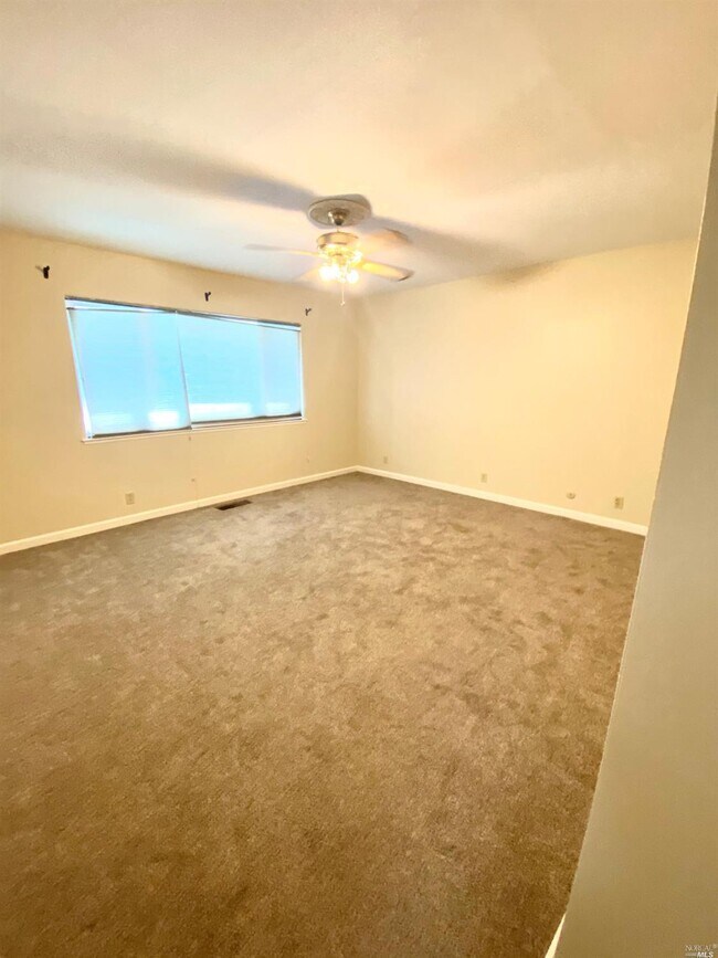 Photo - 723 Brookside Dr