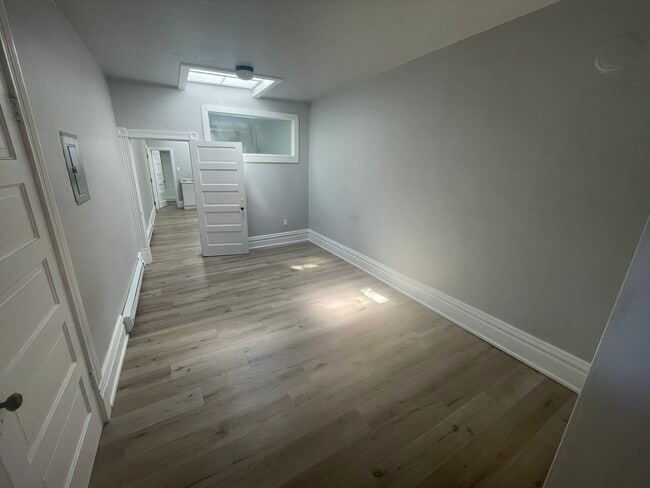 Photo - 116 W Main St Unit Apartment #3