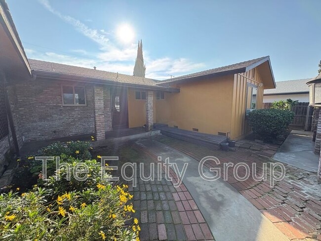 Photo - 1413 W Cambridge Ave