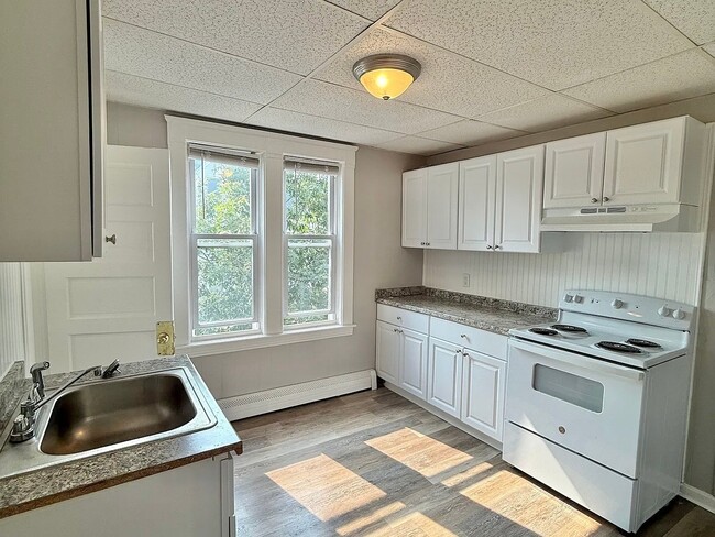 Building Photo - 86 Hamilton St Unit 10