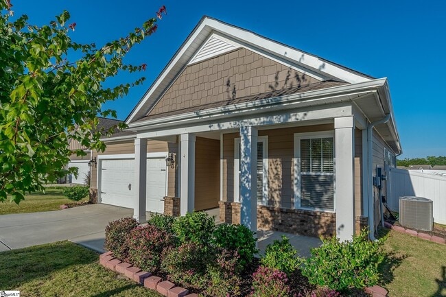 Photo - 22 Daybreak Pl