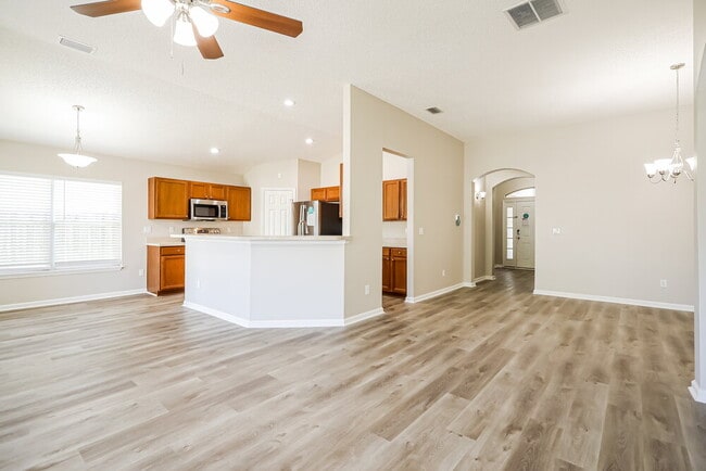 Photo - 8211 Stelling Dr