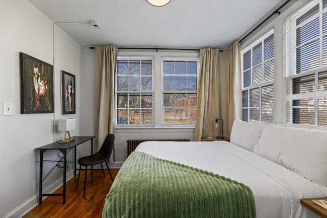 Photo - 4000 Vine St Unidad ID1468520P