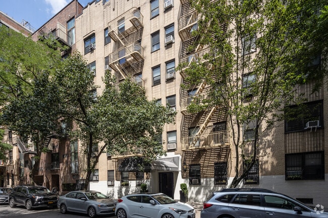 Photo - 161 E 88th St