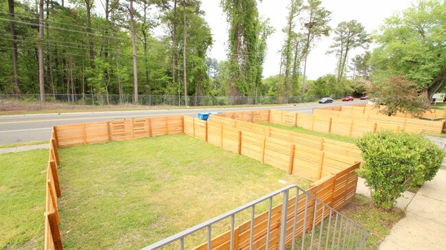 Photo - Awesome 2BR/1Bathroom Apartment in popular LAKEWOOD near Duke University!